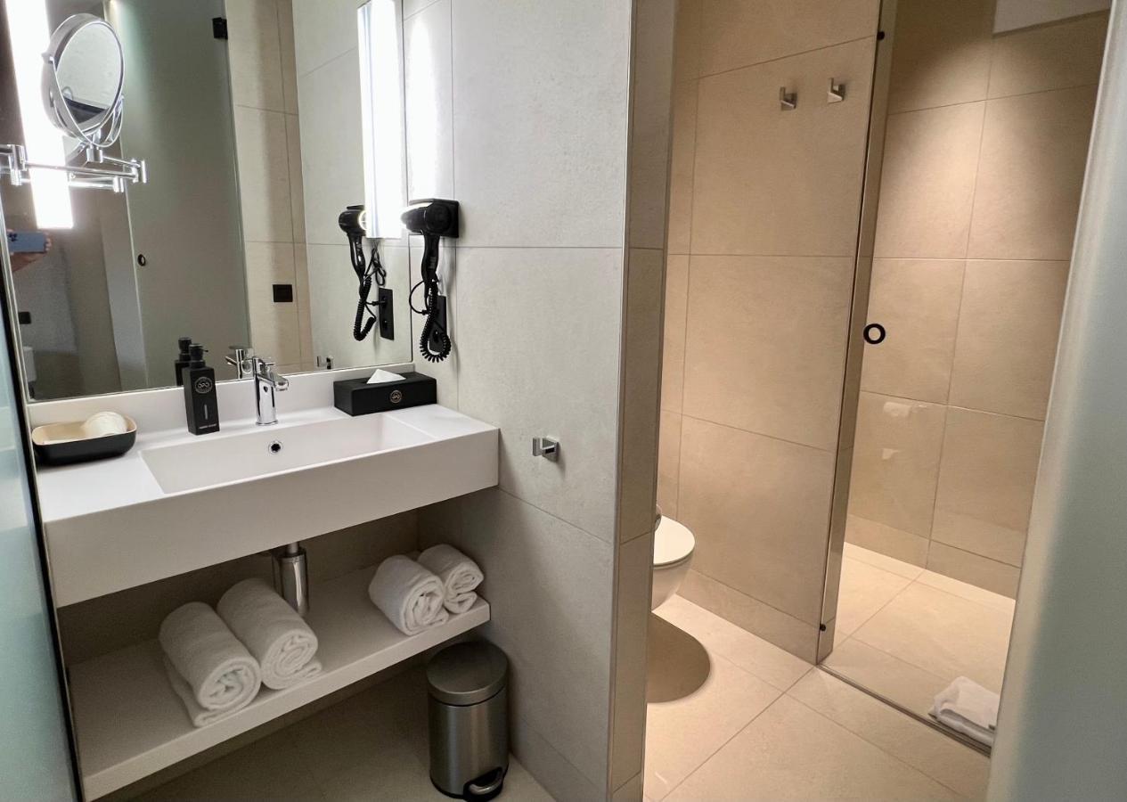 Opo Hotel Bruksela Zewnętrze zdjęcie