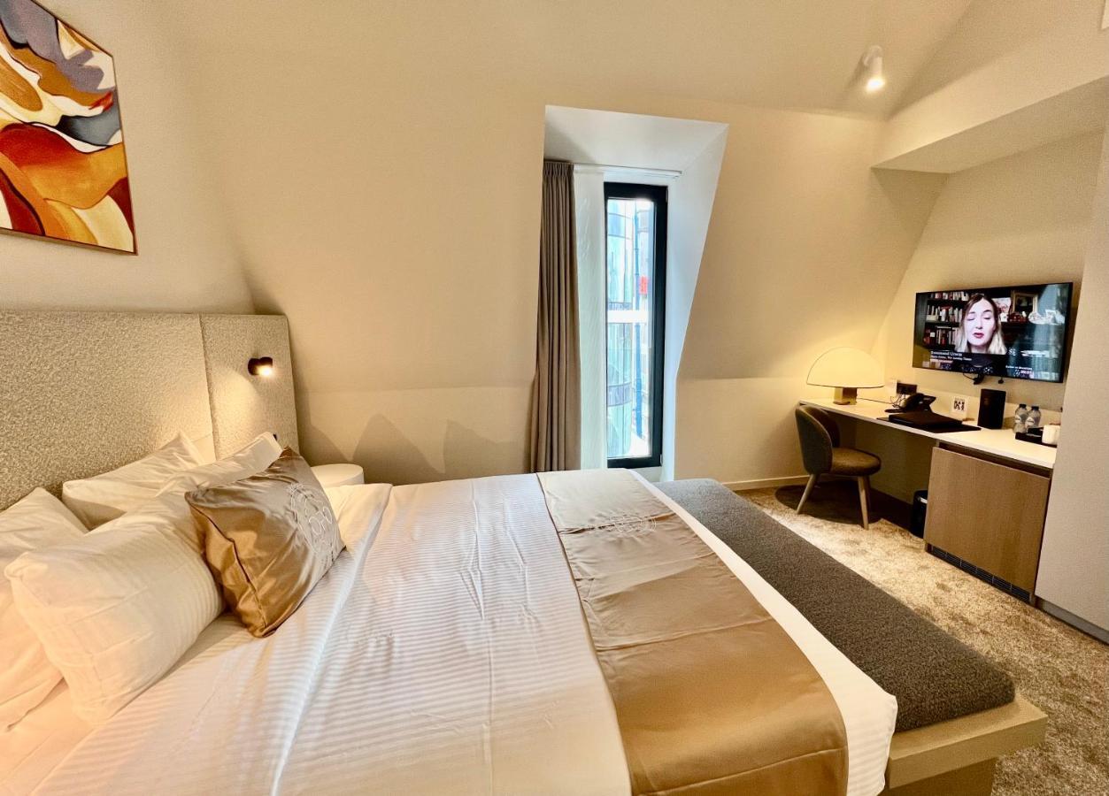 Opo Hotel Bruksela Zewnętrze zdjęcie