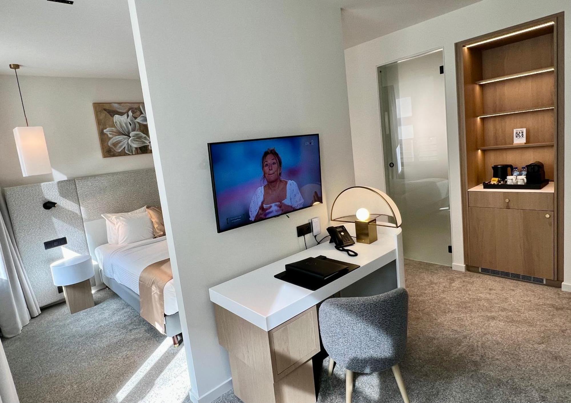 Opo Hotel Bruksela Zewnętrze zdjęcie