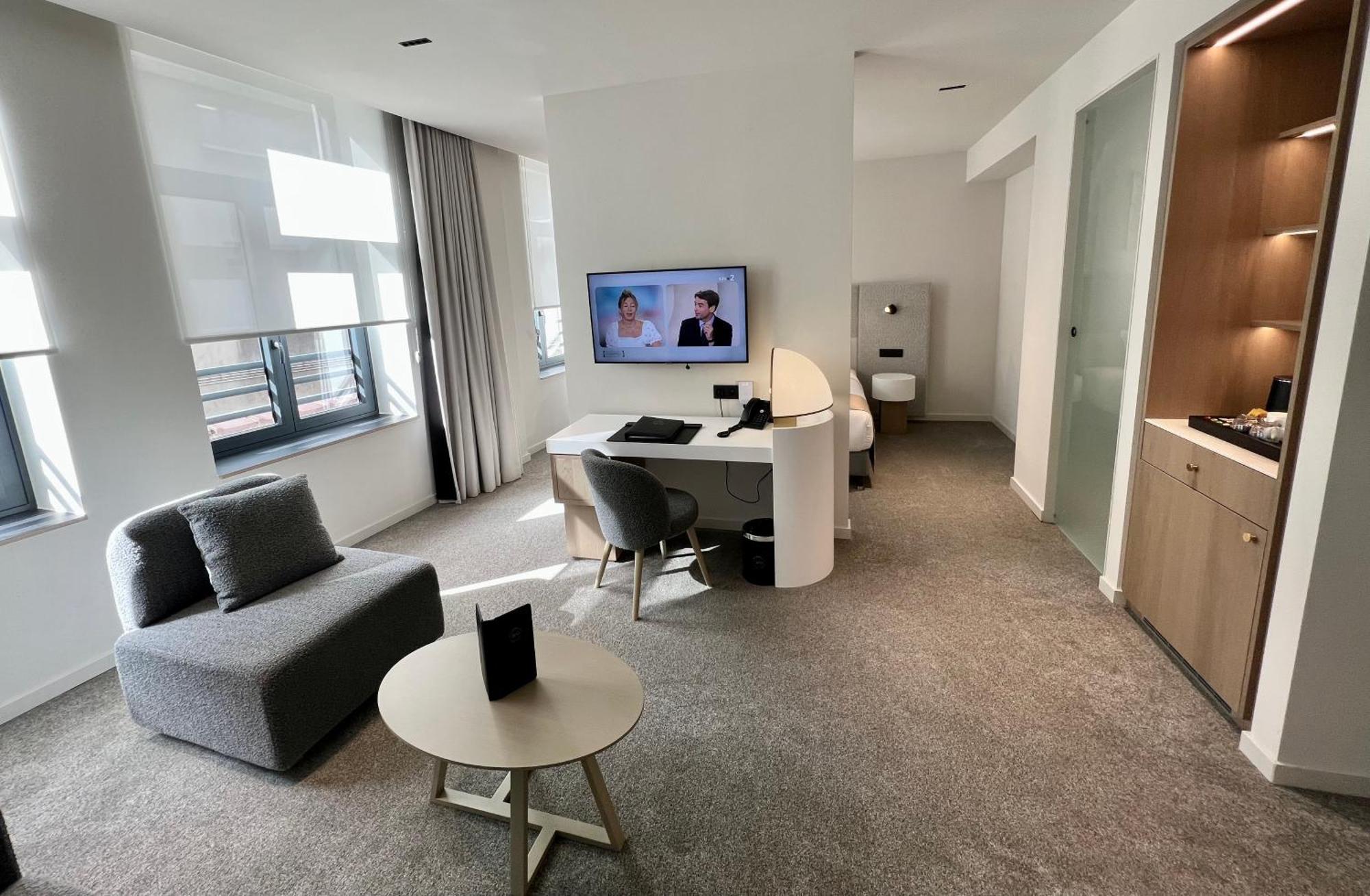 Opo Hotel Bruksela Zewnętrze zdjęcie